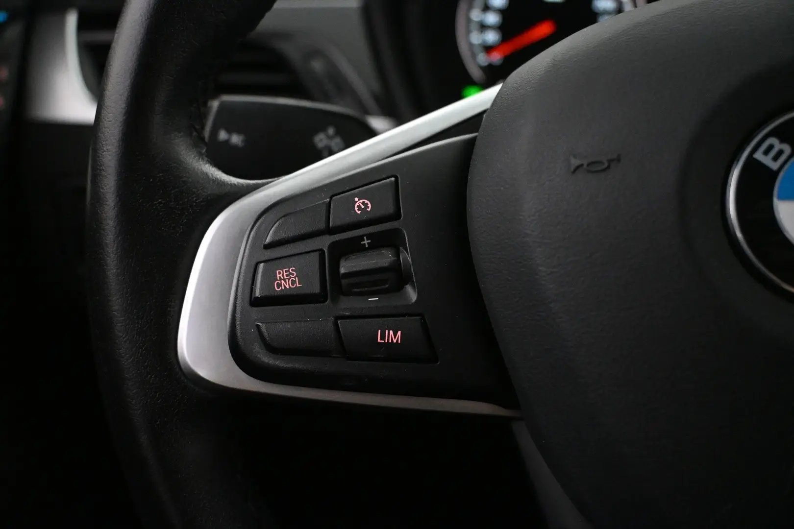 Car Image - GRhPlGs8ZBnF77J4esegV