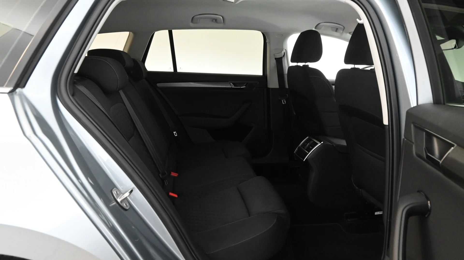 Car Image - 4jNYWFkkHGWDPUMPtGgd2x