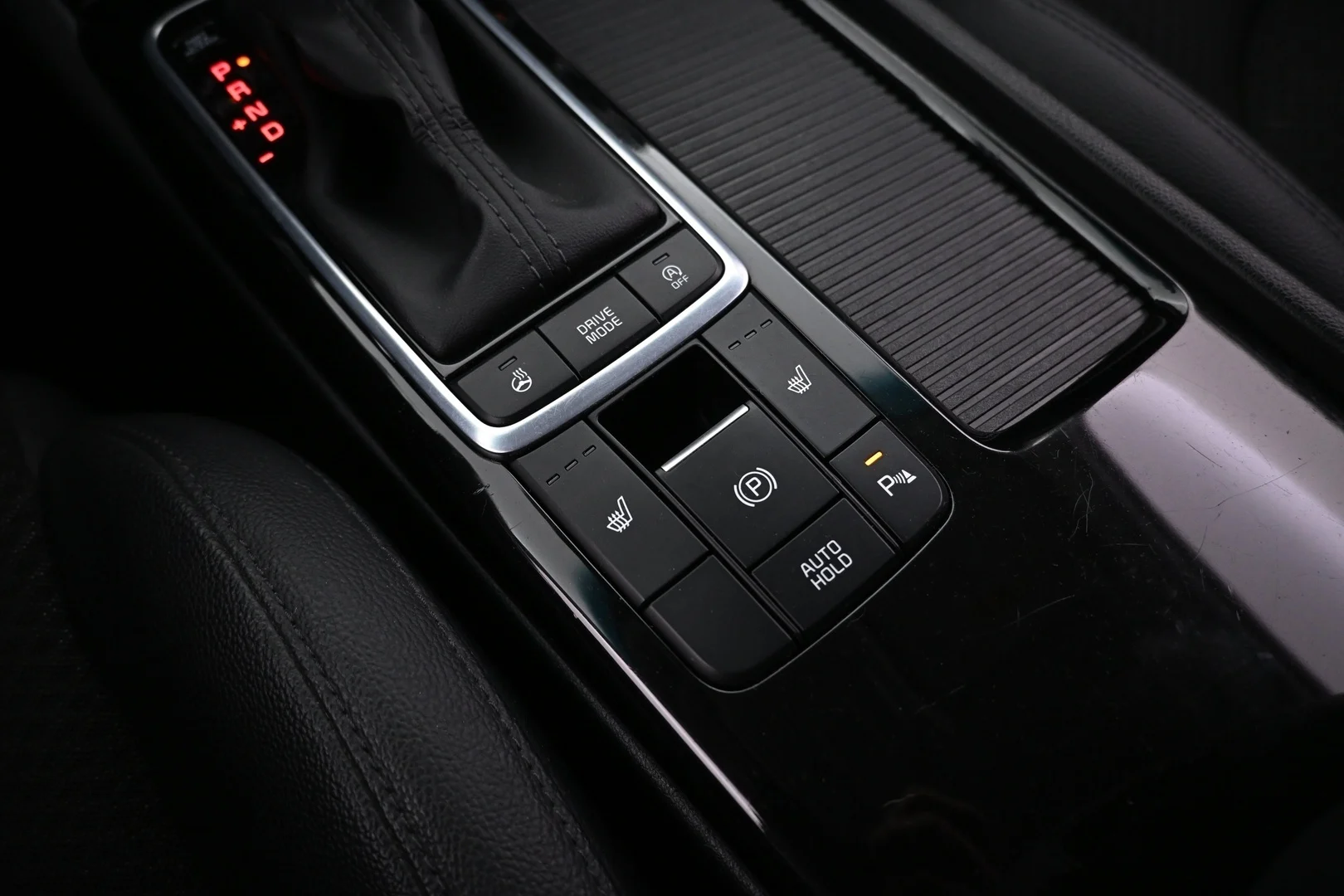 Car Image - 6wspHWL64cXlfoXK9TyIdr