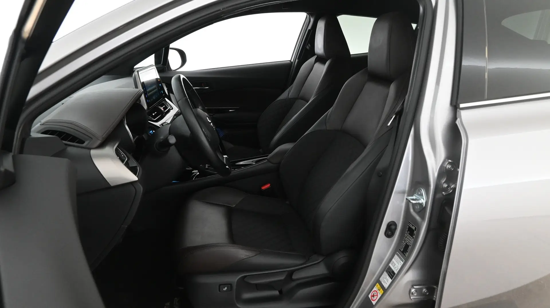 Car Image - 3Q1amyIJPYrZ0STkg3pSBx
