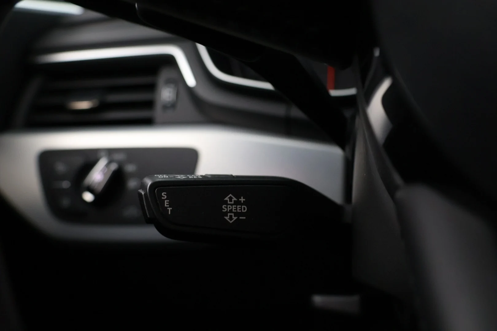 Car Image - 7FfGMITl1e5G8HbzKXzMoQ