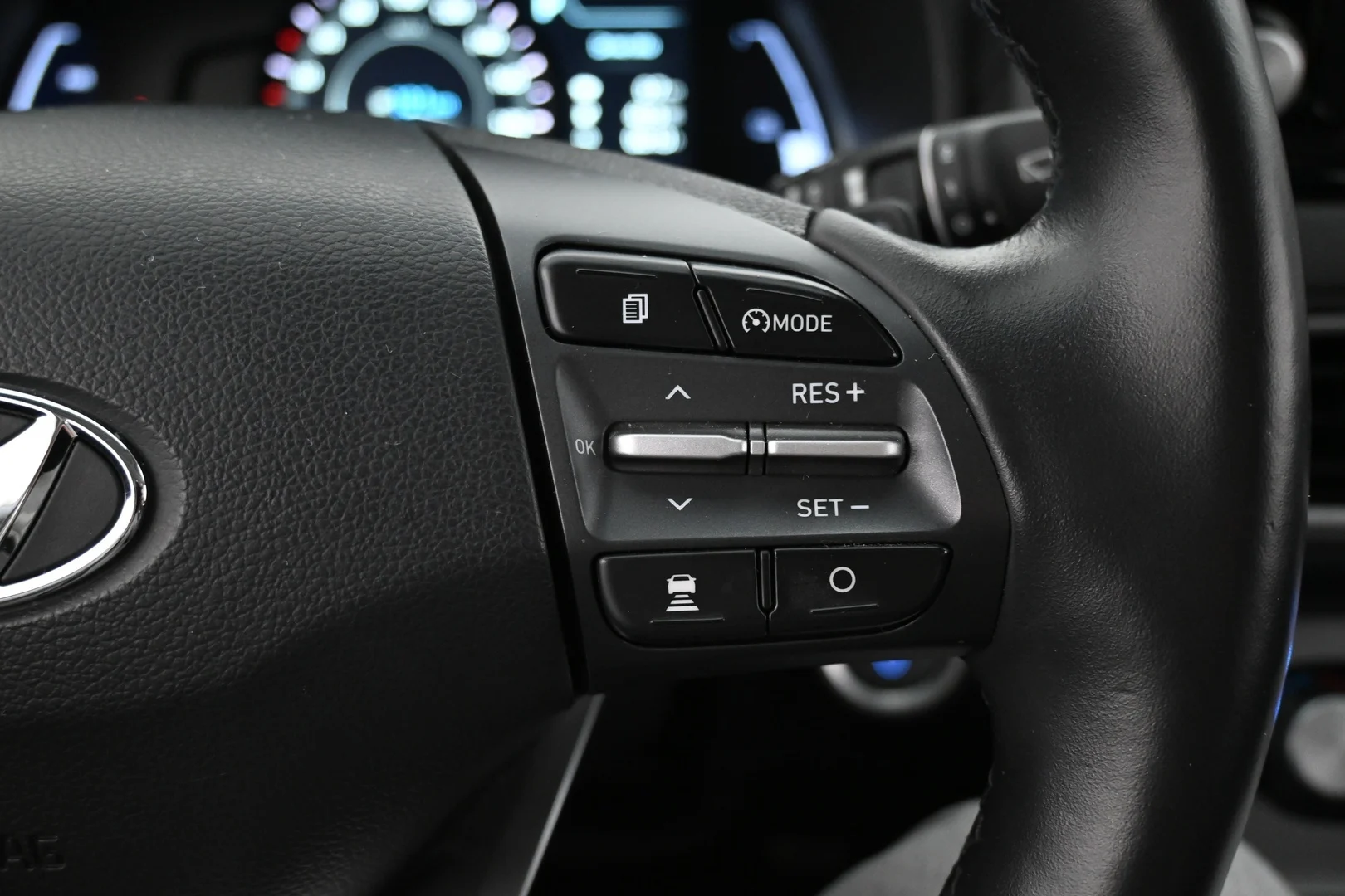 Car Image - 1EMLrVOsjcCljxY5aIn7ie