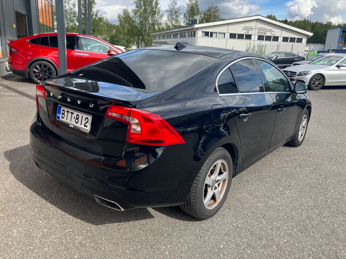 Car Image - 685cUe8YpFCj7LVYKgwI99