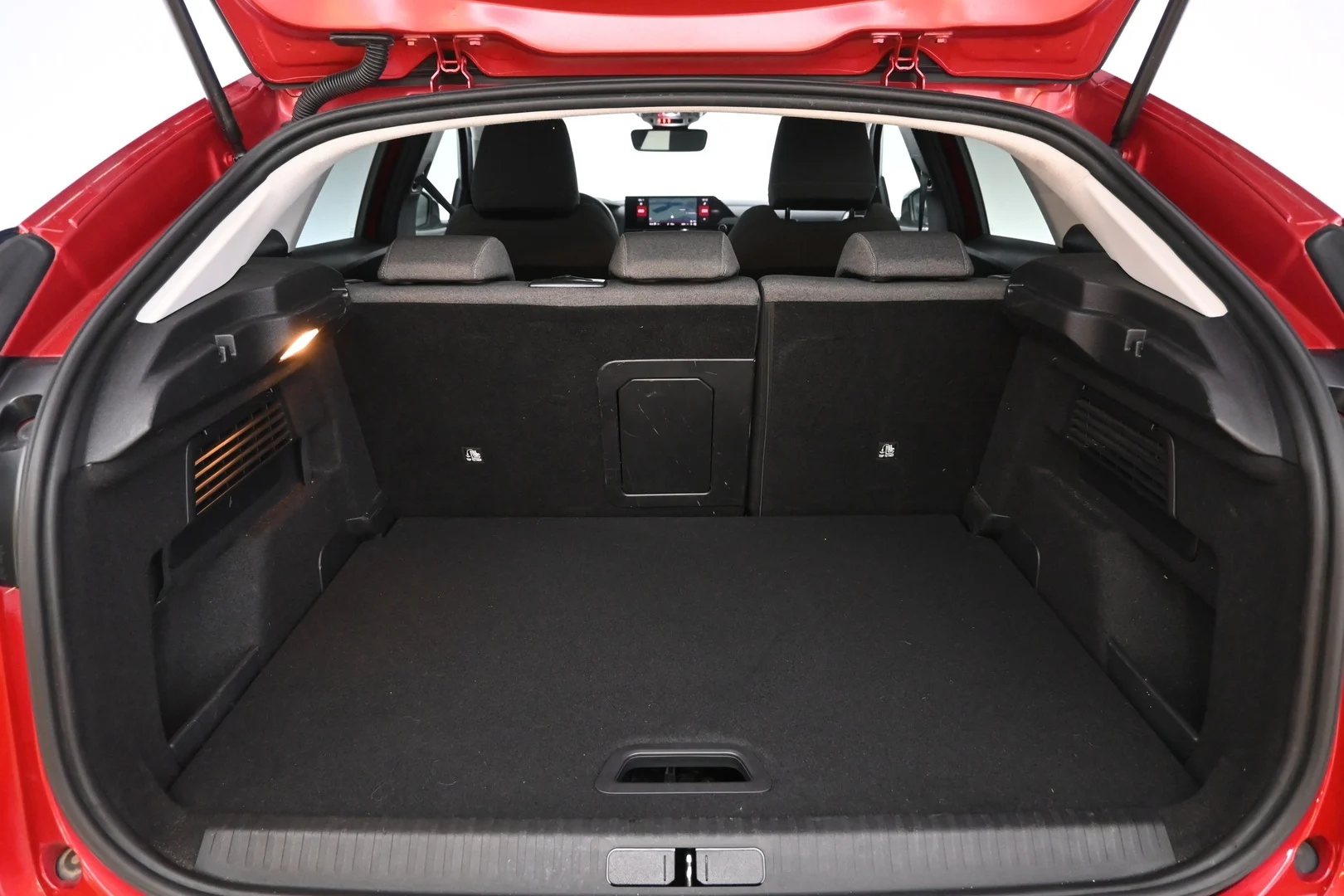 Car Image - 6nxhXjsJUj2GJVV0MPlGuC