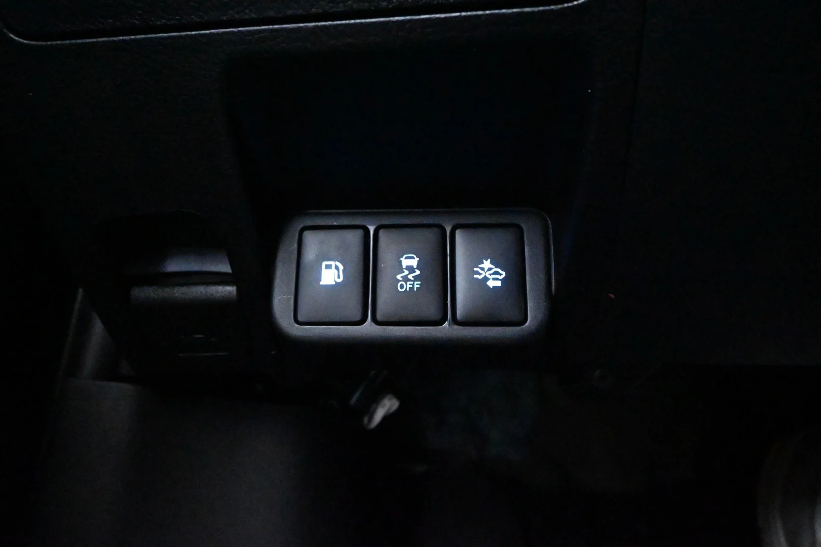 Car Image - 76RXE7U0YpFrol0Q3mAsjZ