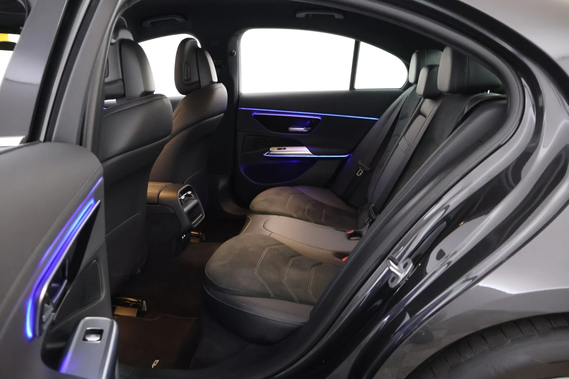 Car Image - 2hoROmFis2c0YYWn1I7S5U