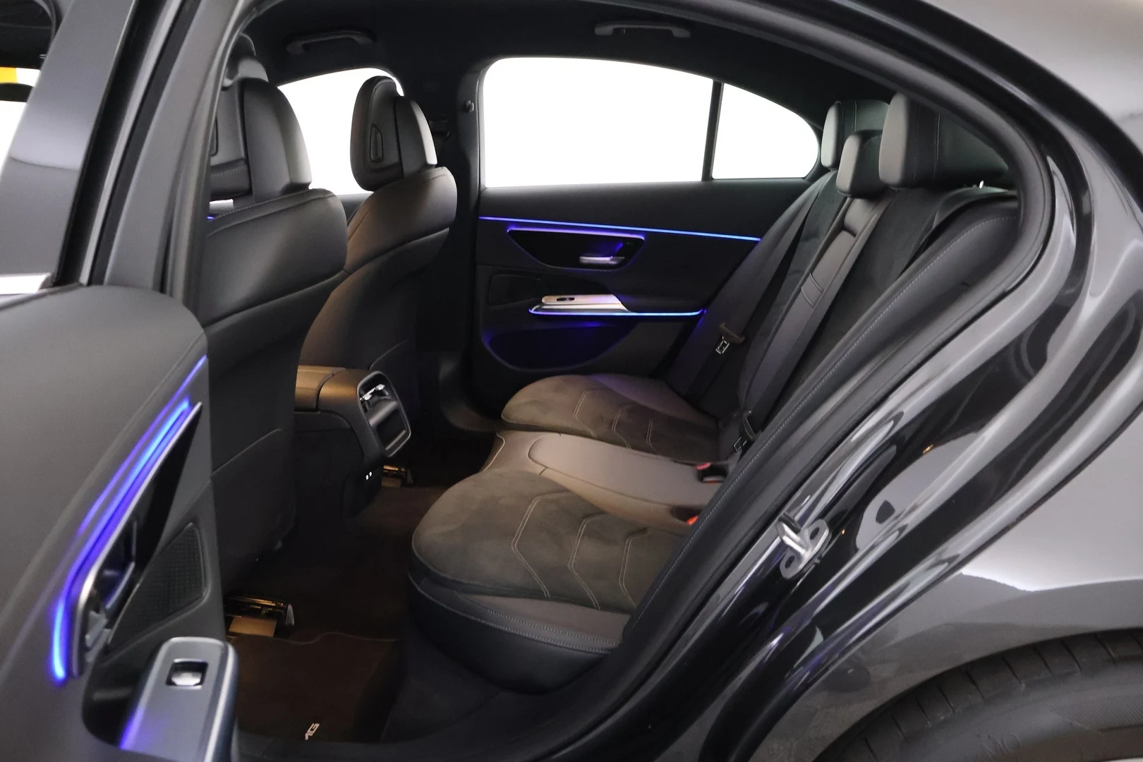 Car Image - 2hoROmFis2c0YYWn1I7S5U