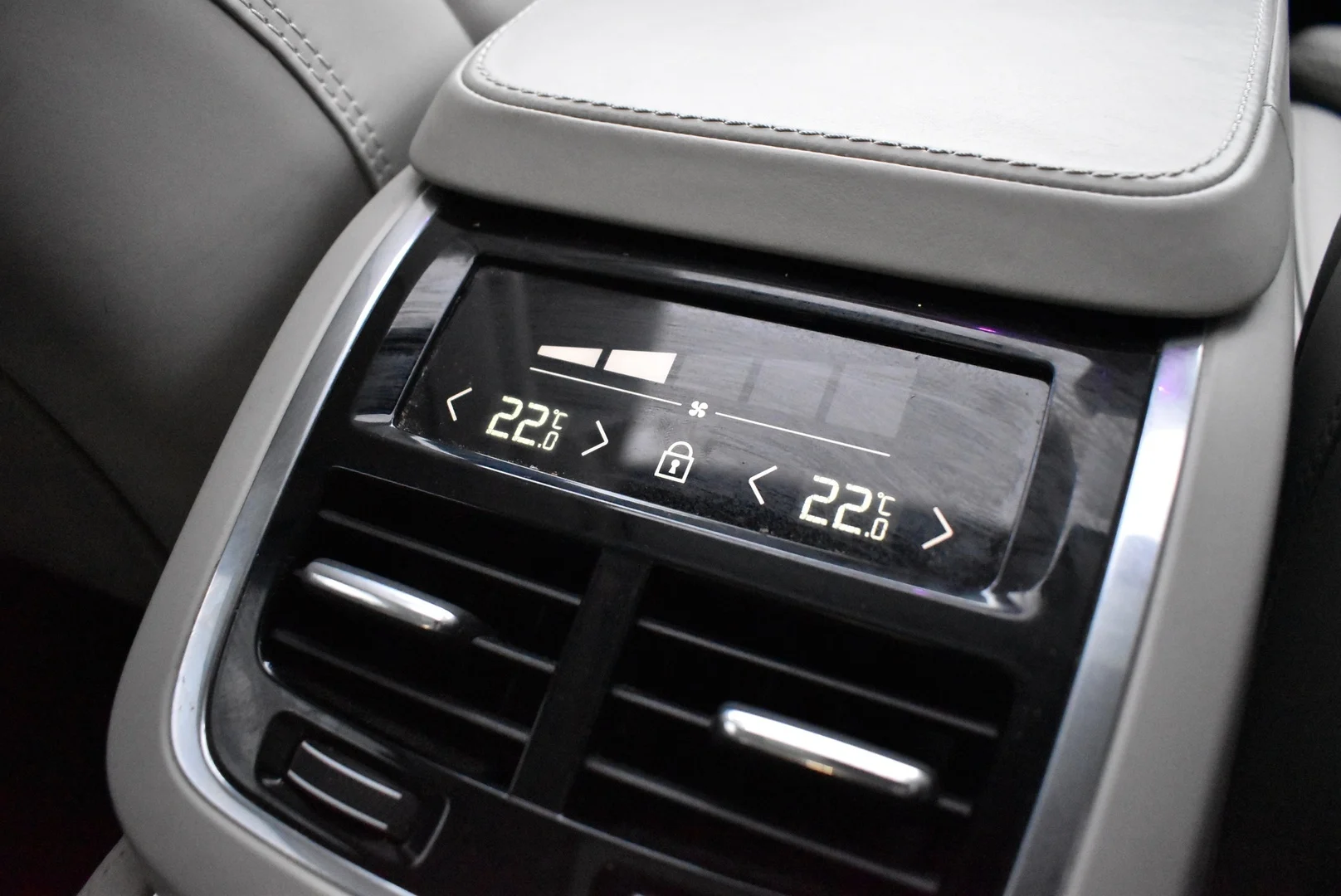 Car Image - z51cht9PwUayRfCMKaHQ3