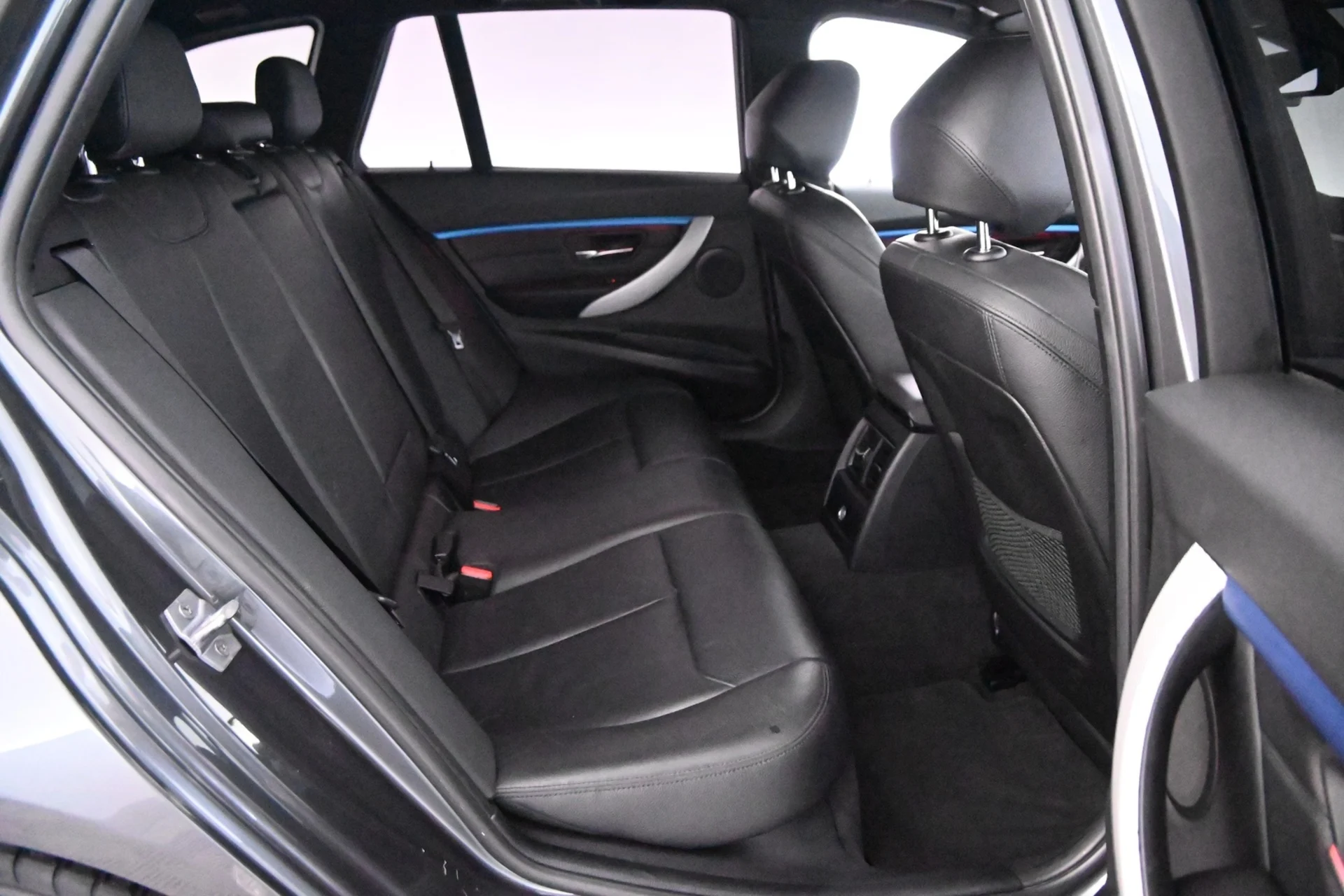 Car Image - 6PUKageYzVu9WrkuvV0jQx