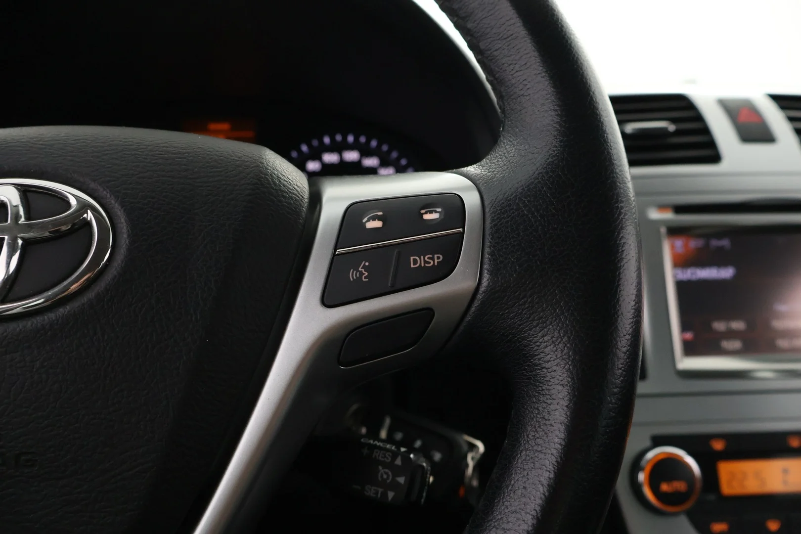 Car Image - kFBkwdCcBLwGLxL6uMe7r