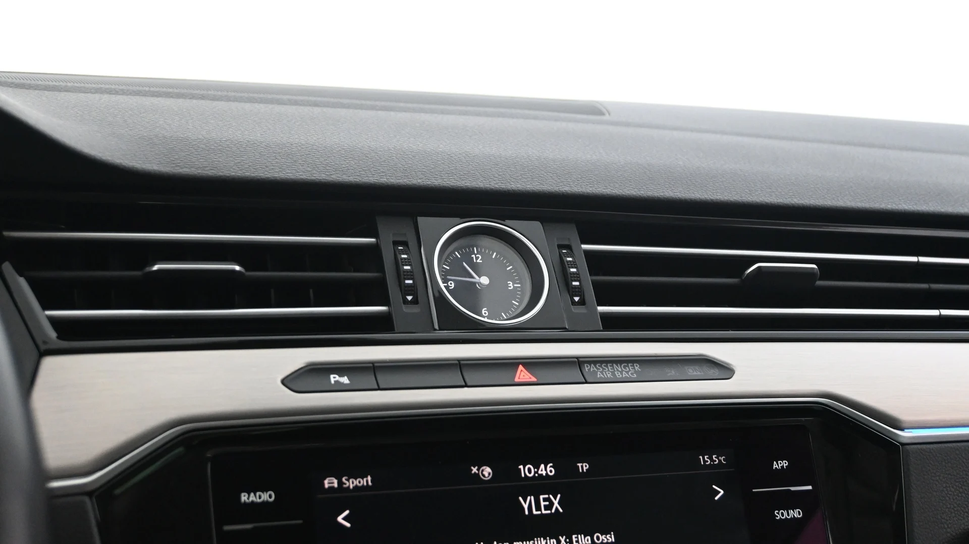 Car Image - 4B0pV65pFpob43ahMQOU9y
