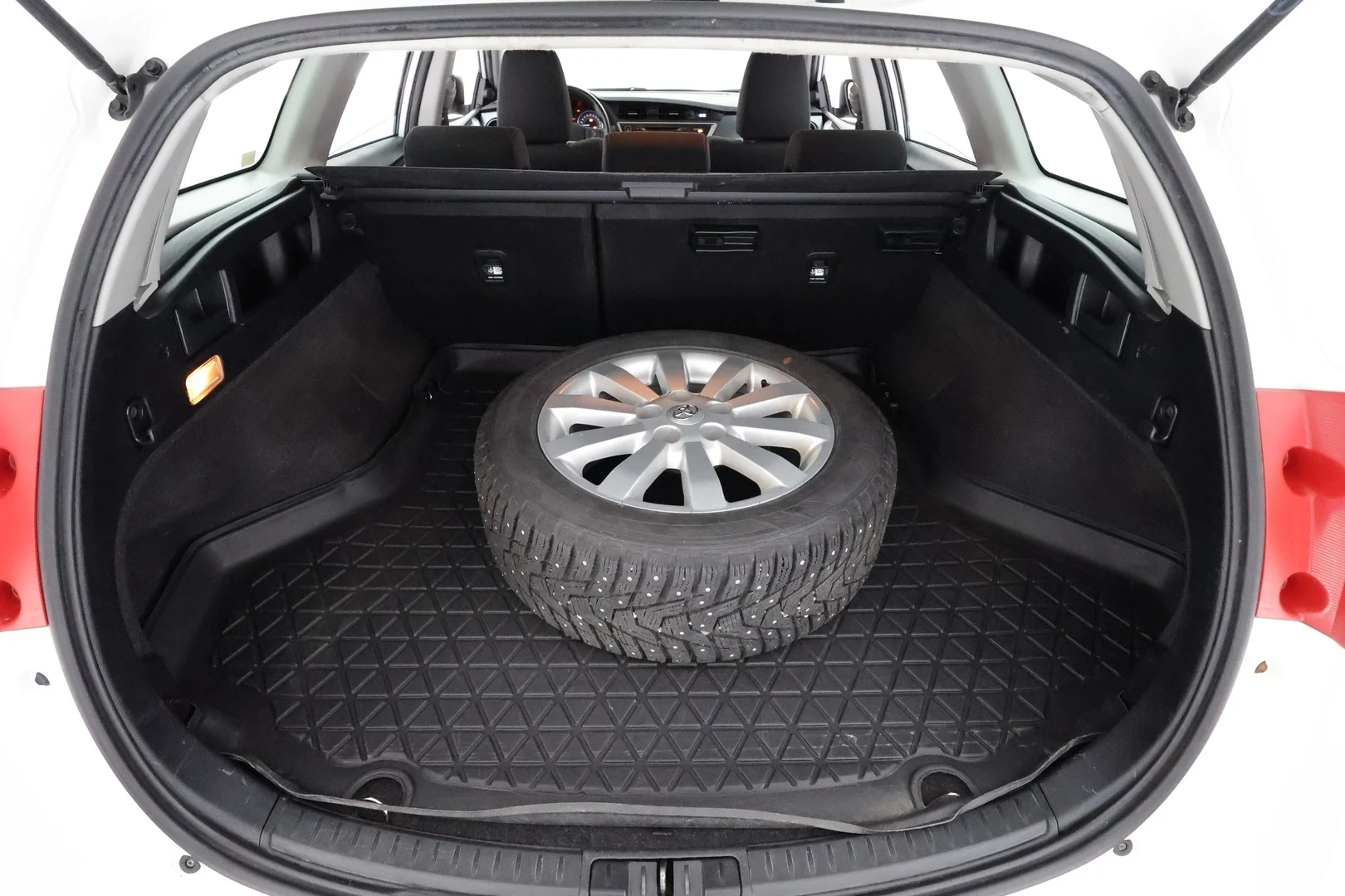 Car Image - 5XciEQfLX56LDAnMjD5NY6