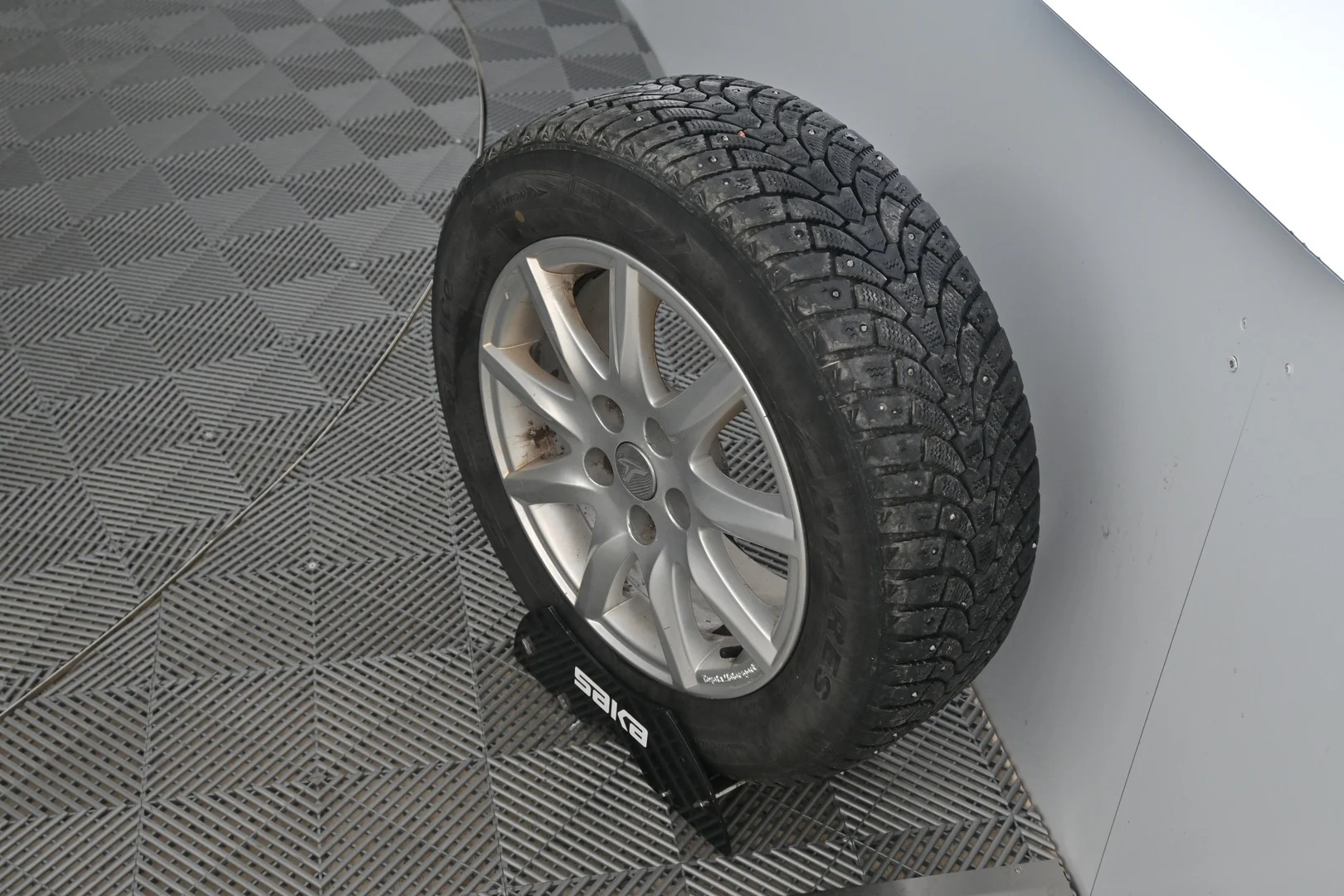 Car Image - HjYjddQhubM0ZsO96yYwq
