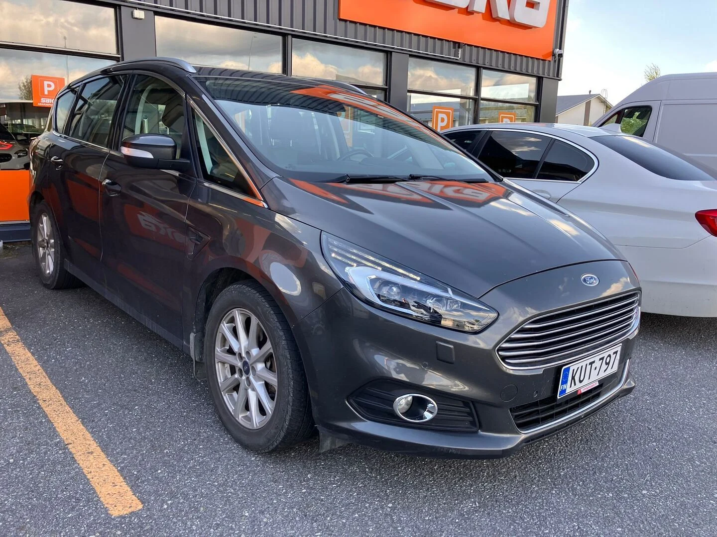 Car Image - 2qoXwfKIORmfWVqKrhP6lq