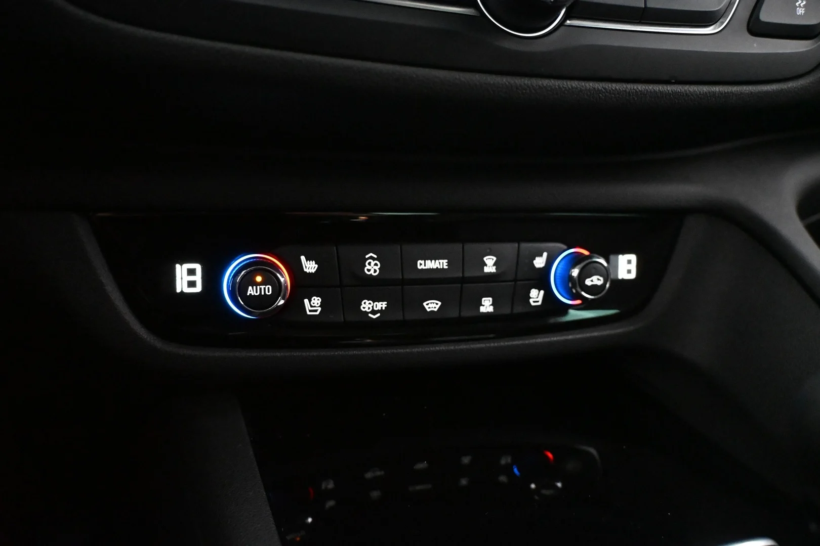 Car Image - 6MJZPX6hYf1m4eT5D9czAu