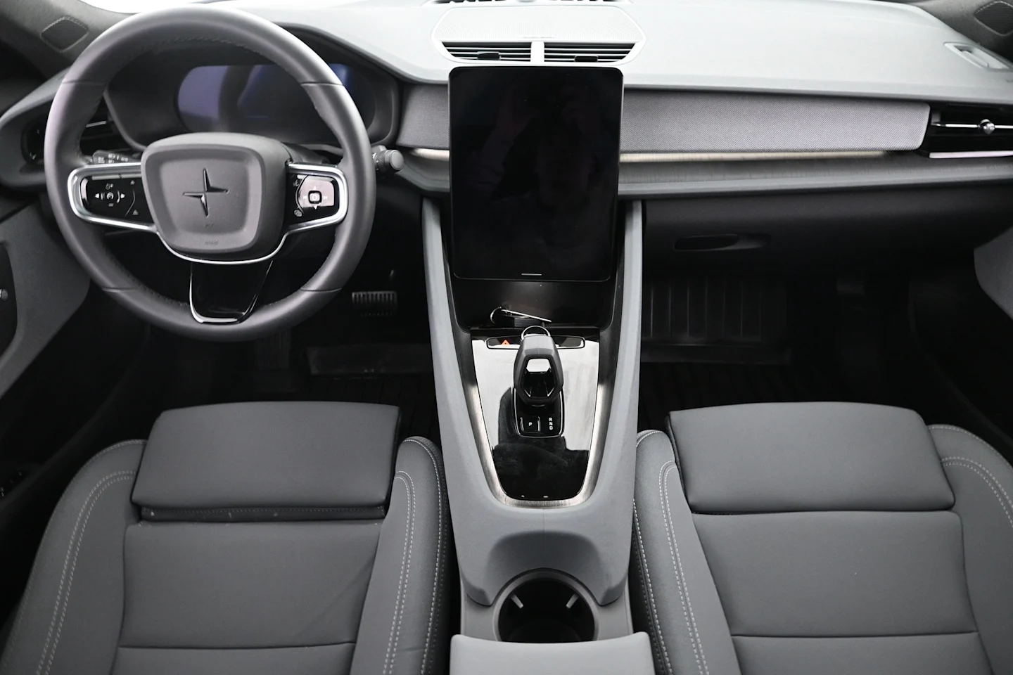 Car Image - 2NcqnRqJNnWgCmliX6JYAN