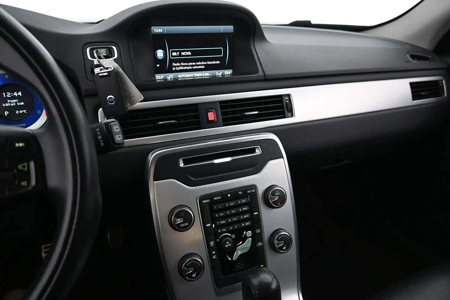 Car Image - loXMVxXNYfpdl15HujUSy