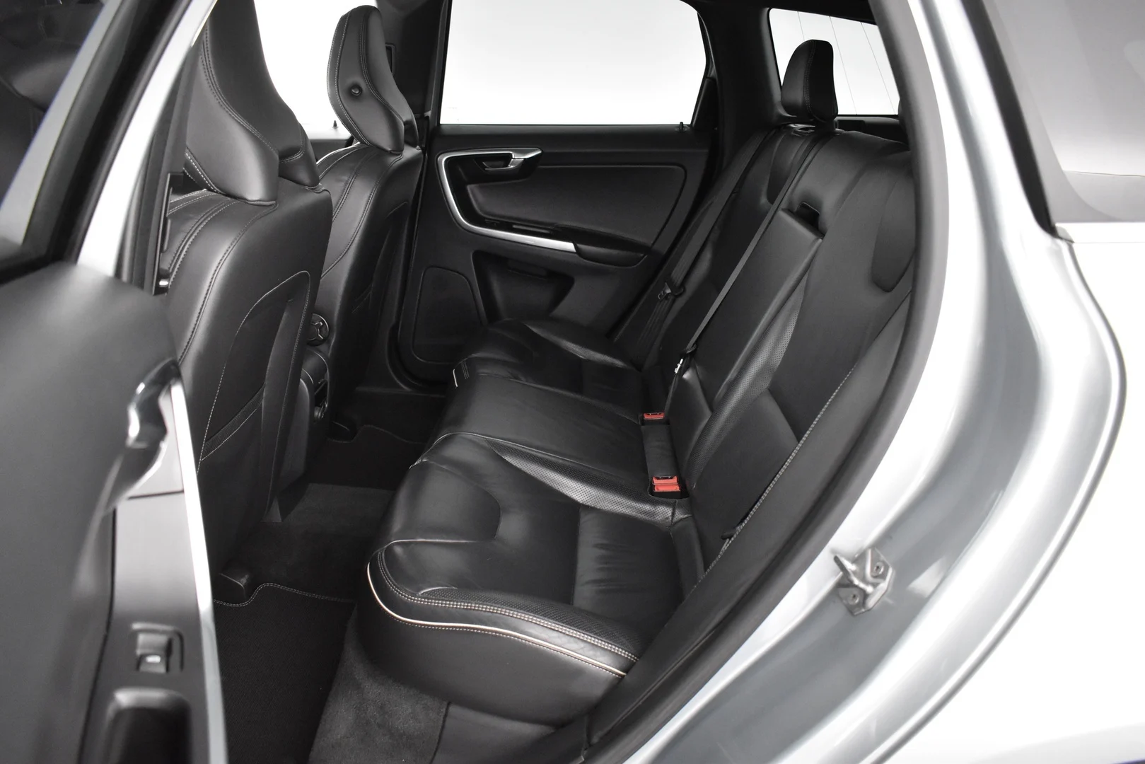 Car Image - 3KFhNwcQ9GvOegbzRHSJkH
