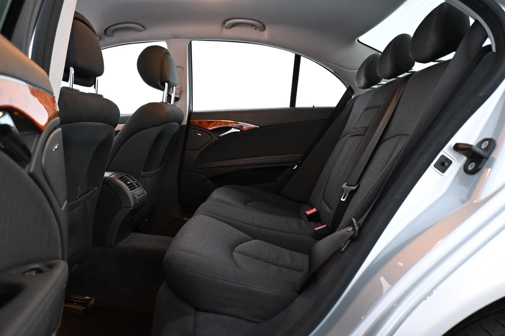 Car Image - 5U7tOCWRrKX6S0ezWs92MT