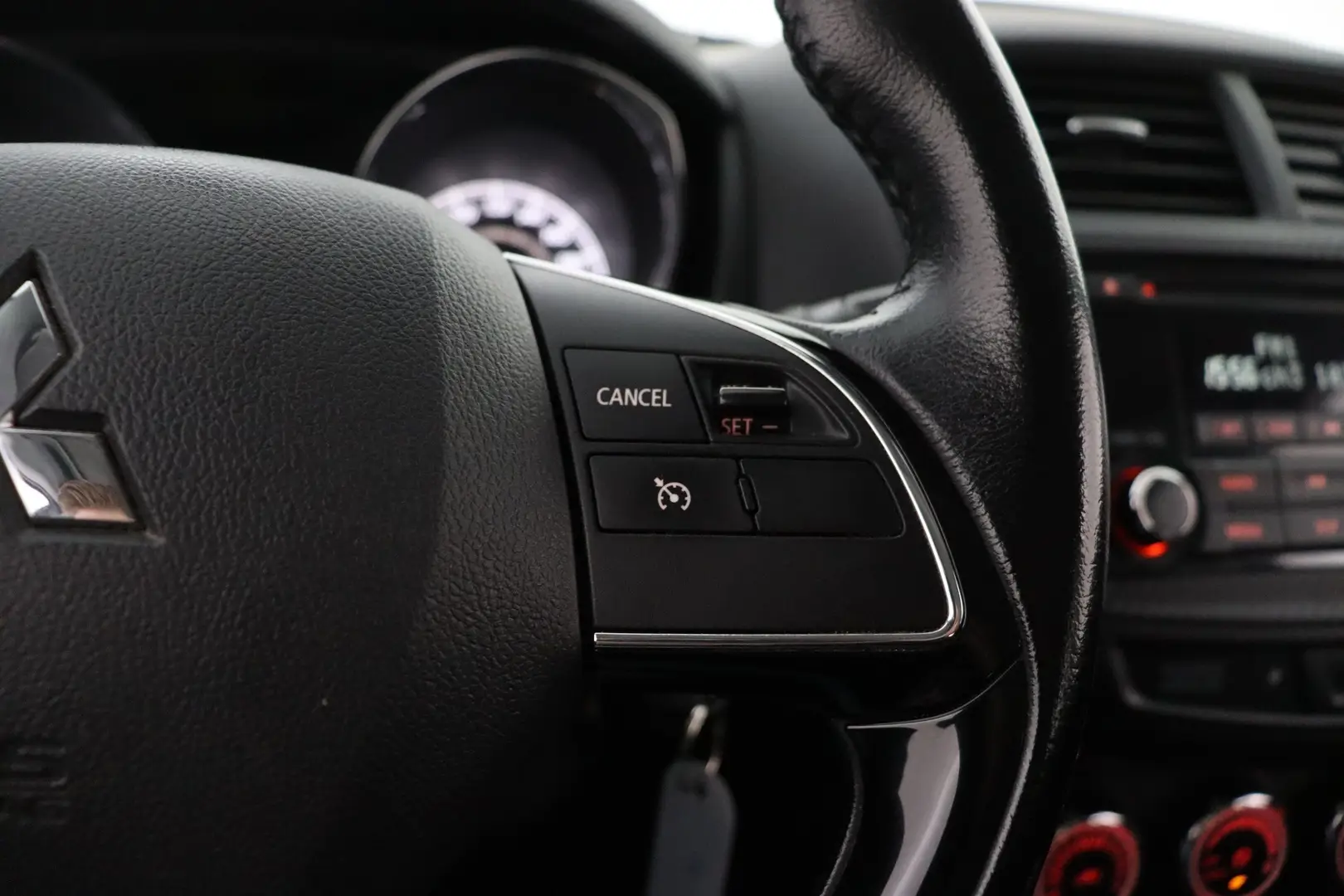 Car Image - G0R6qDSGzxASsr1DjJQzF