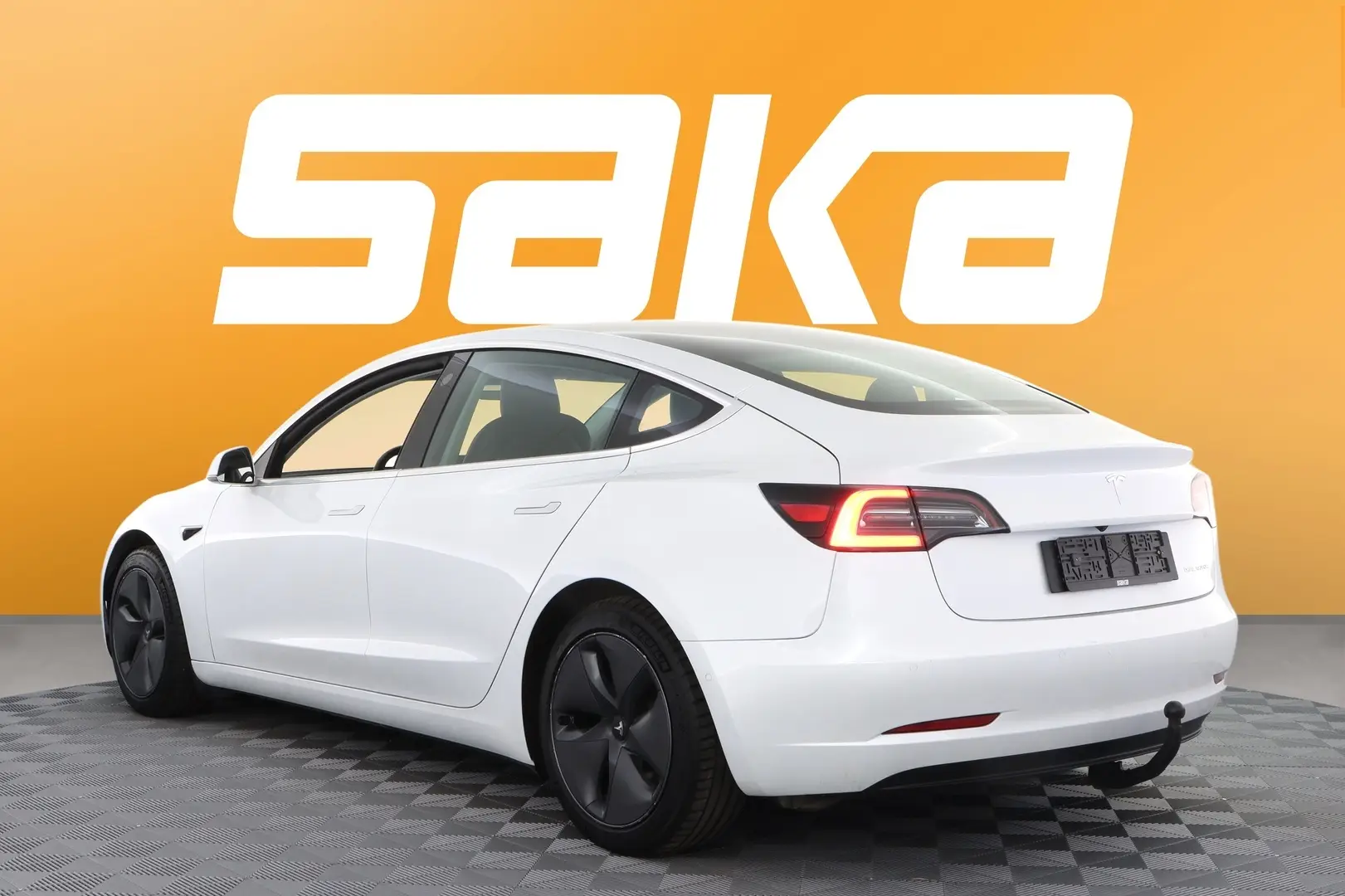 Car Image - 70kaeYIlcBuawUY2kAV0uE
