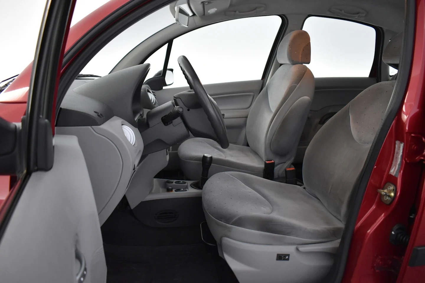 Car Image - 2baX82Auo81UQW3xoOUxxT