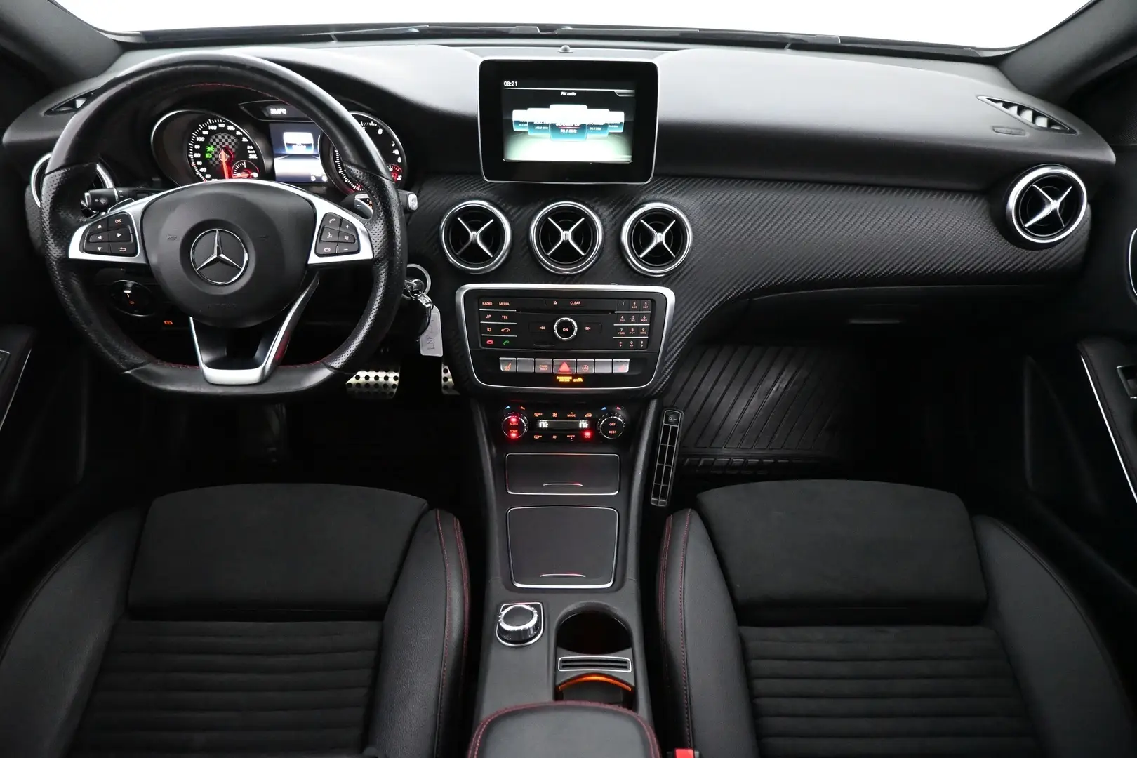 Car Image - 76az3h12EEdLlUJcjmnWOs