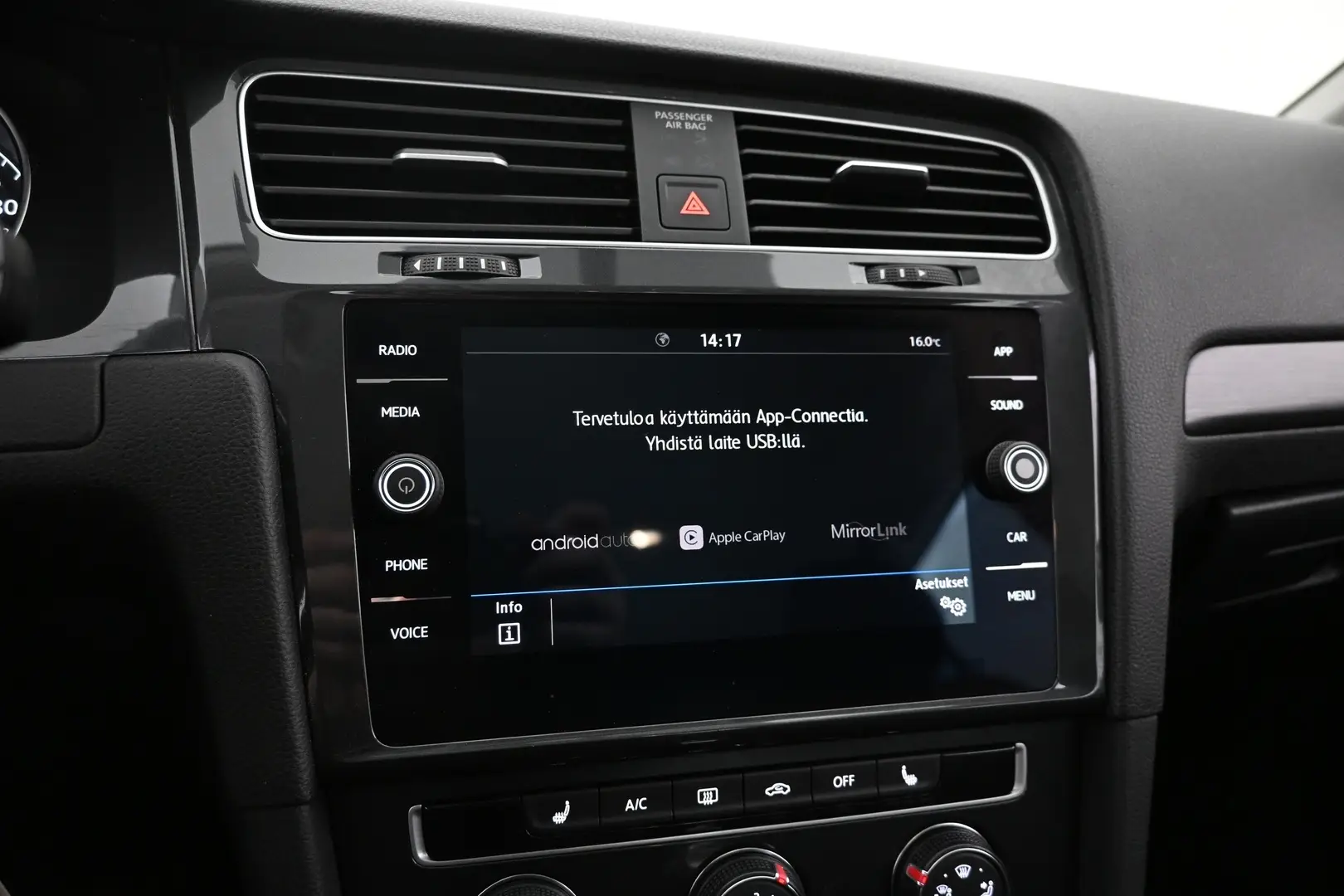 Car Image - 2DR7Ow70Xvn5tIHEfbgVDG