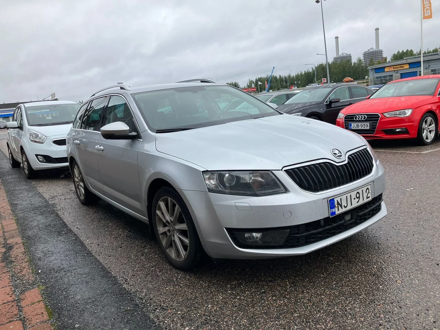 Car Image - 7CLtQk8VnCNLWlm6c1llhc