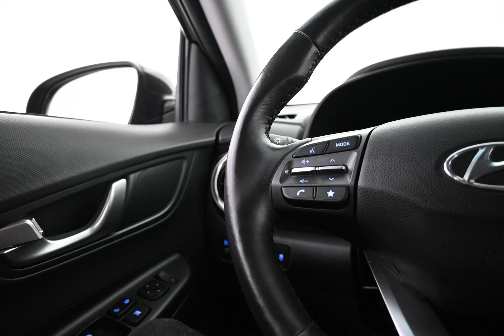 Car Image - 1UTOcpDiYh6tj4aAtmx4AG