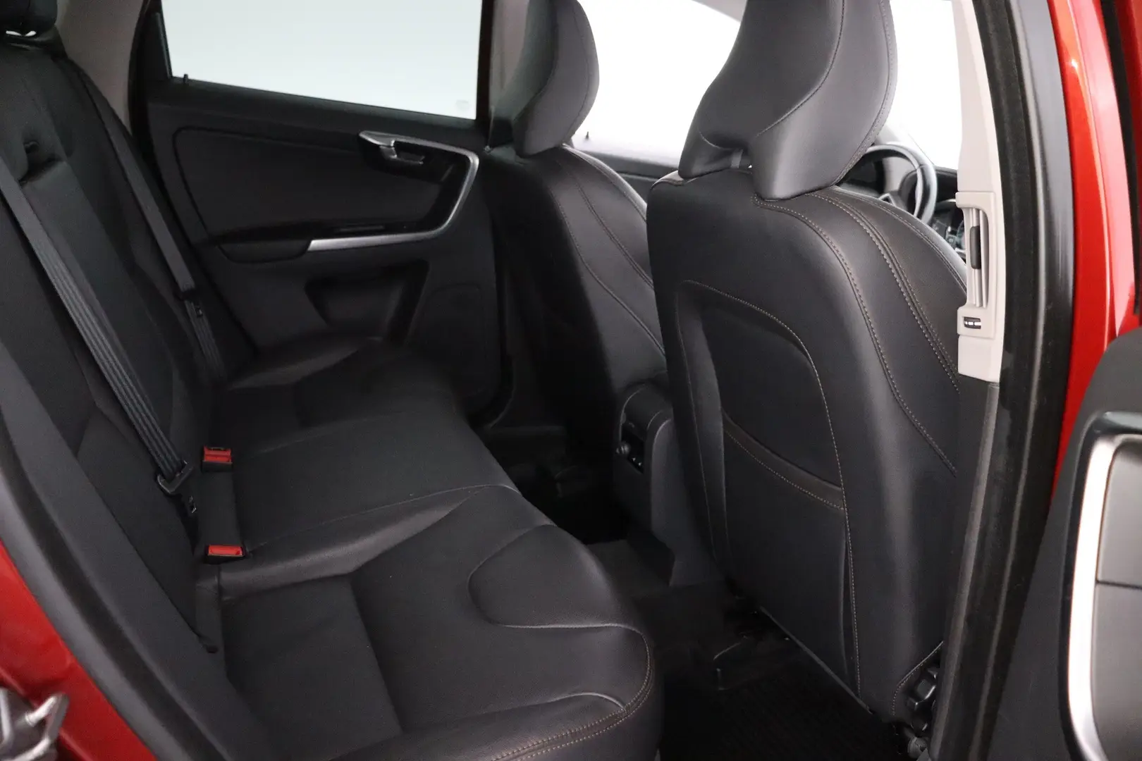Car Image - Ykogi3JKwO6VSksapfAoc