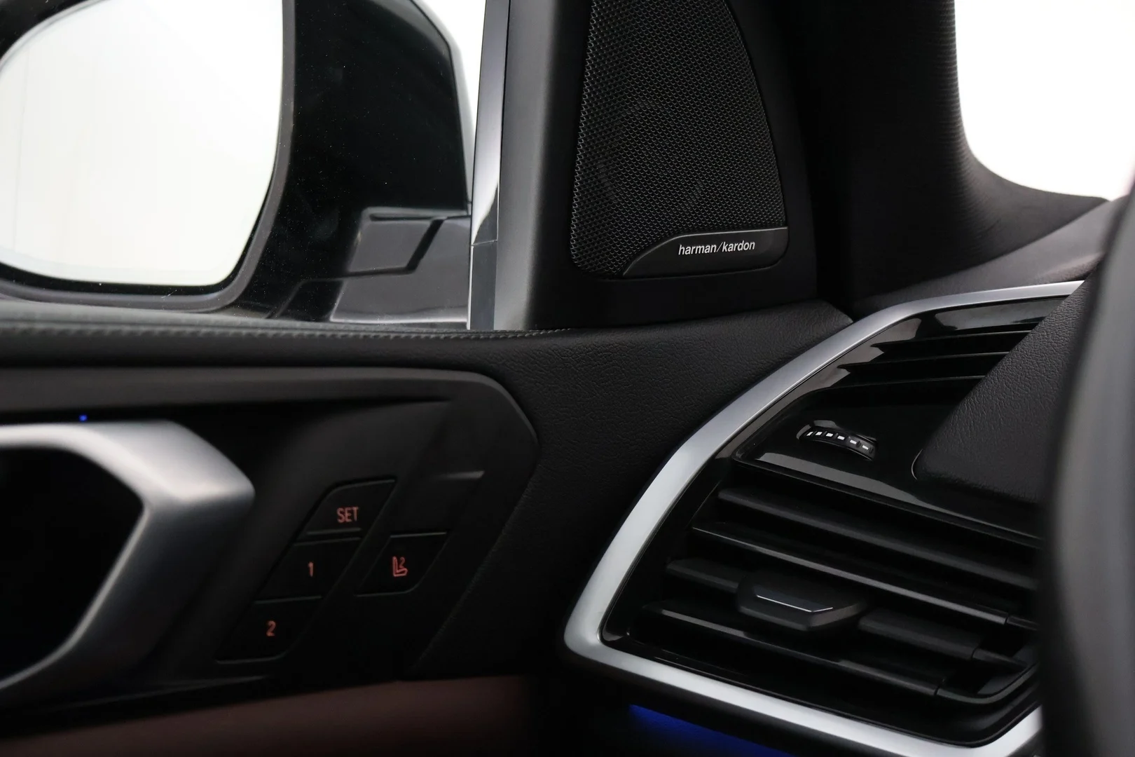 Car Image - 2cG4PzRxBoK6DGMt3IVOck