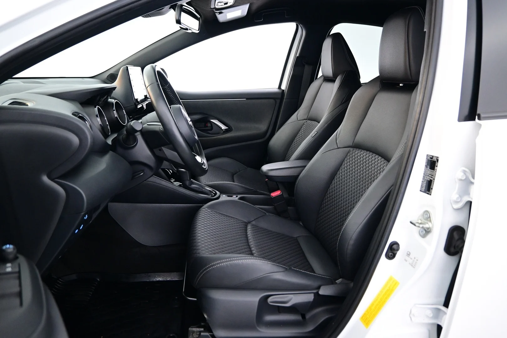 Car Image - 2ZnWAqBGnPmLEbd34213ka