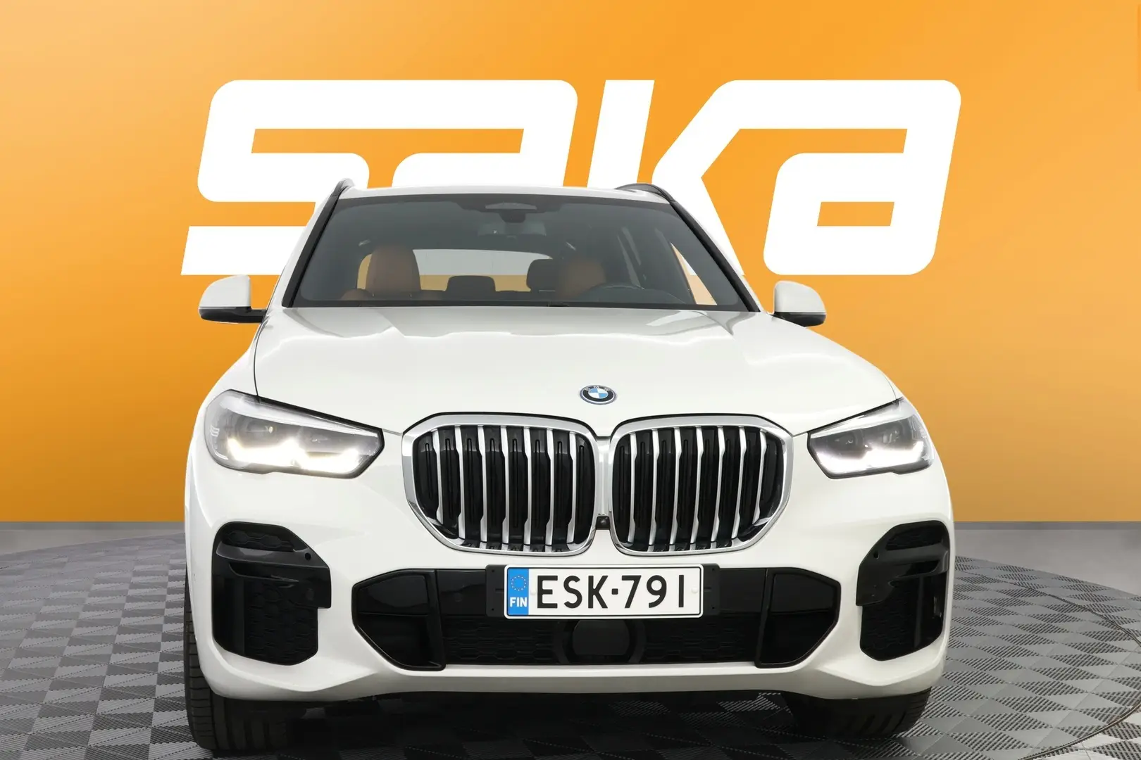 Car Image - 6mVqwibz5uIsBeg9JjJgAS