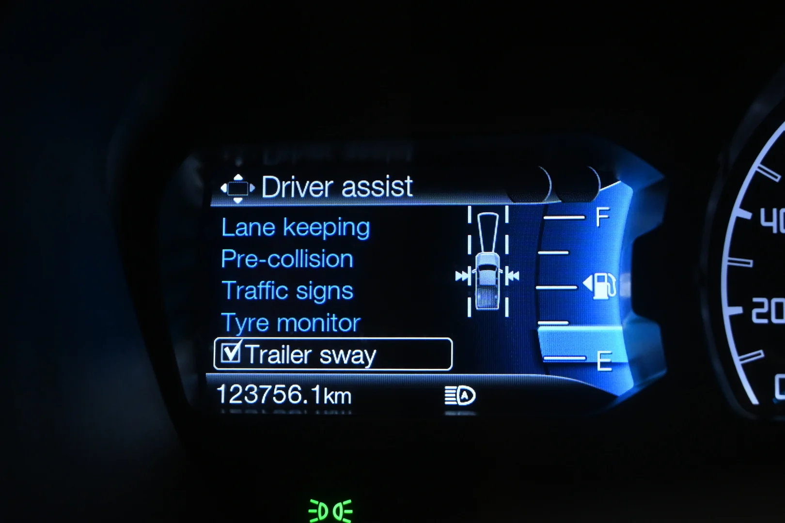 Car Image - 7st0o1xW5bfPiLVKHpC48W