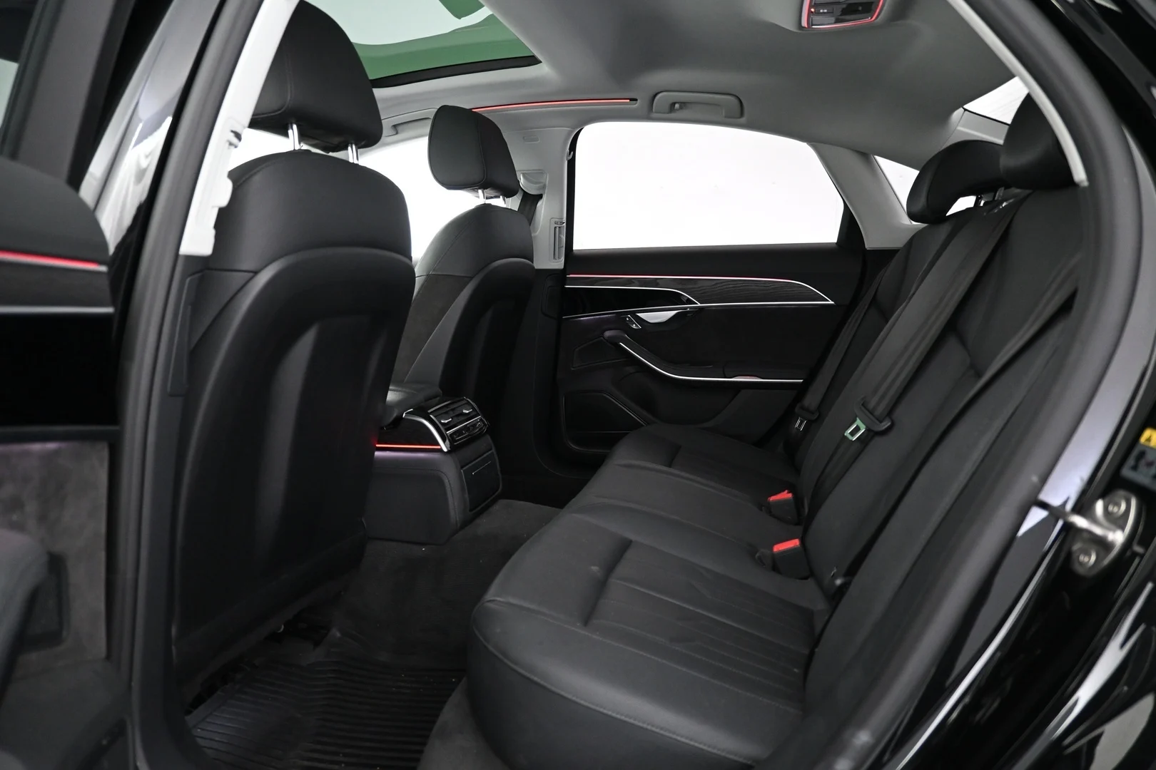 Car Image - 7joLyc9zKGNvxM91PhJe9m