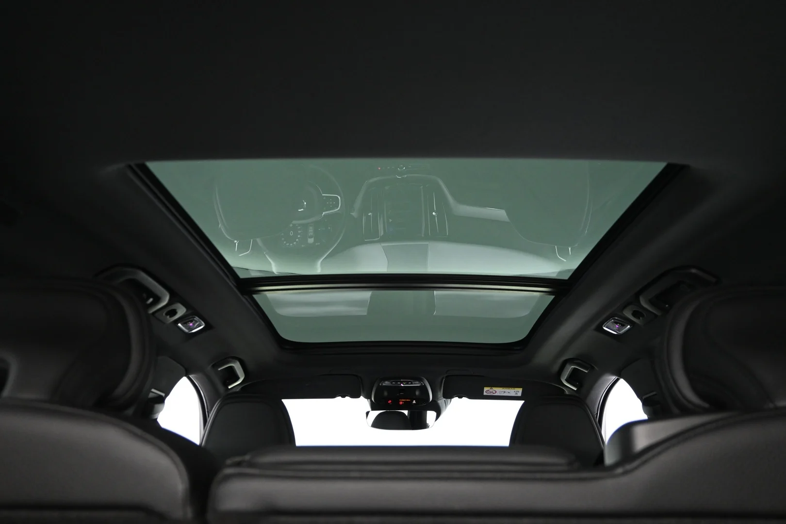 Car Image - 4tec2lJT3RM8OAqE5lUYWH