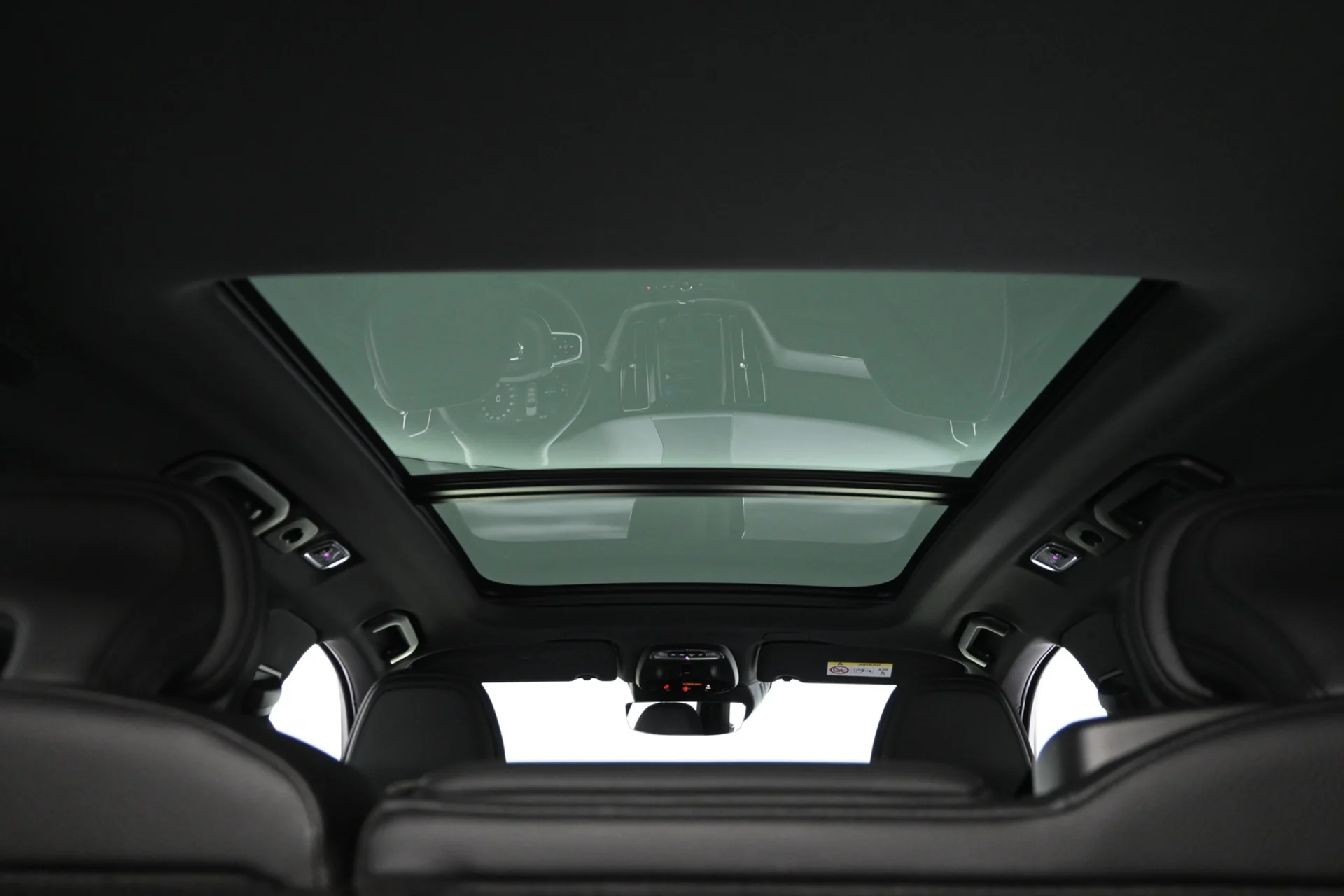 Car Image - 4tec2lJT3RM8OAqE5lUYWH