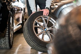 Parhaat kesärenkaat: Miten valita oikeat autollesi?