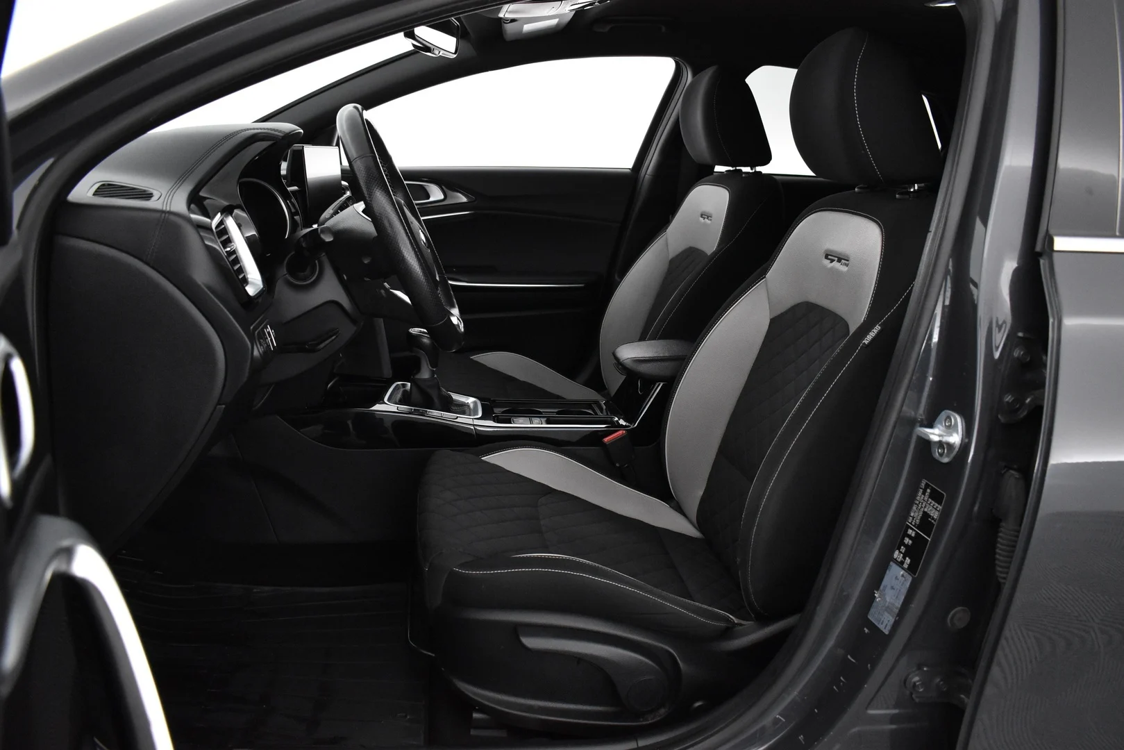 Car Image - 5CxmJdIcifhcun0UjSc66