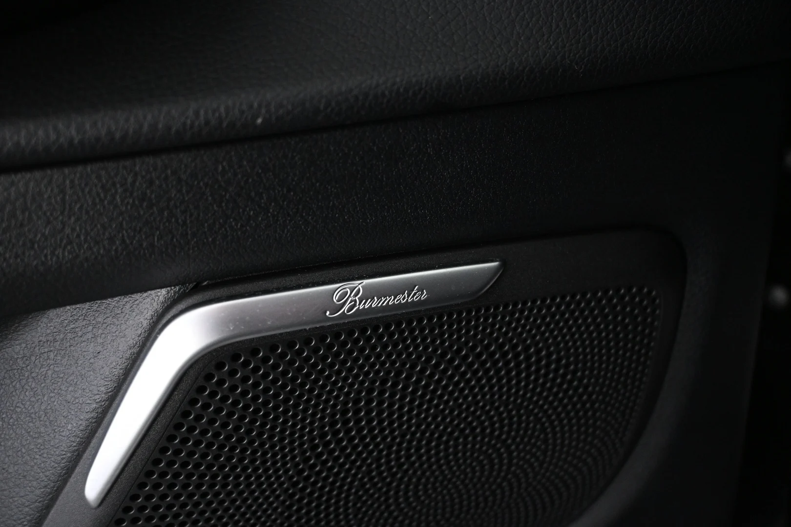 Car Image - 6LTBMJMbEvCBAZxyZuibWL