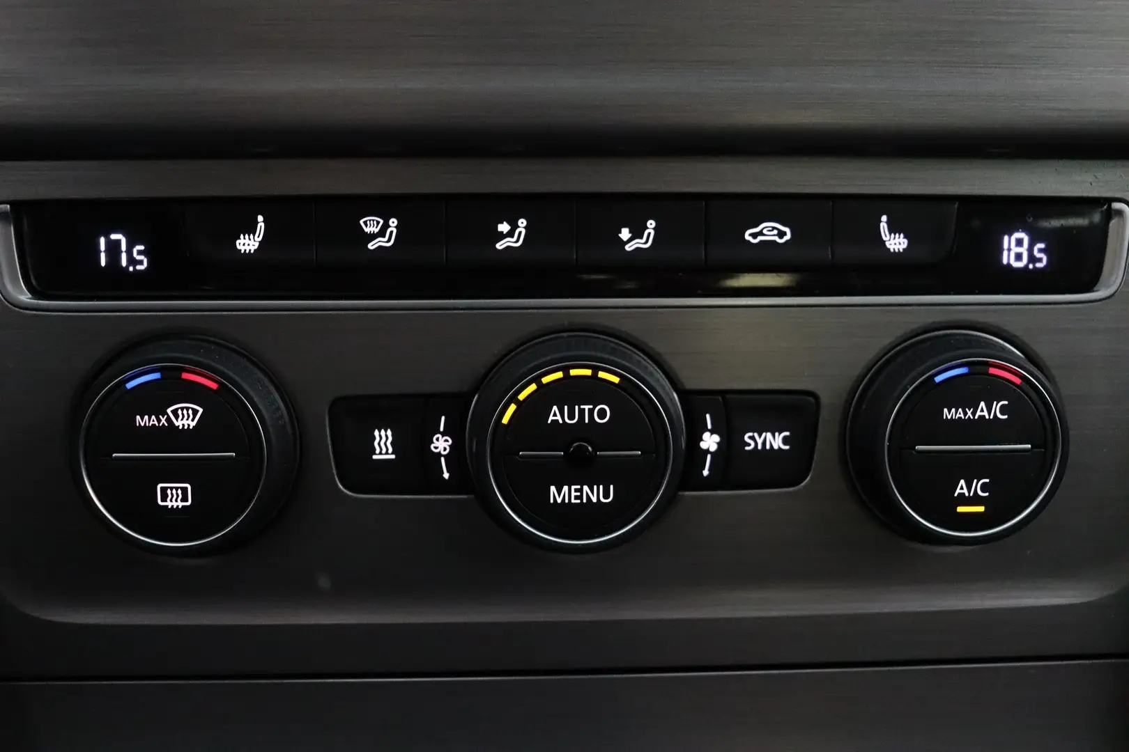 Car Image - 6qfhQDFUlN9zl2Z8aRkzcB