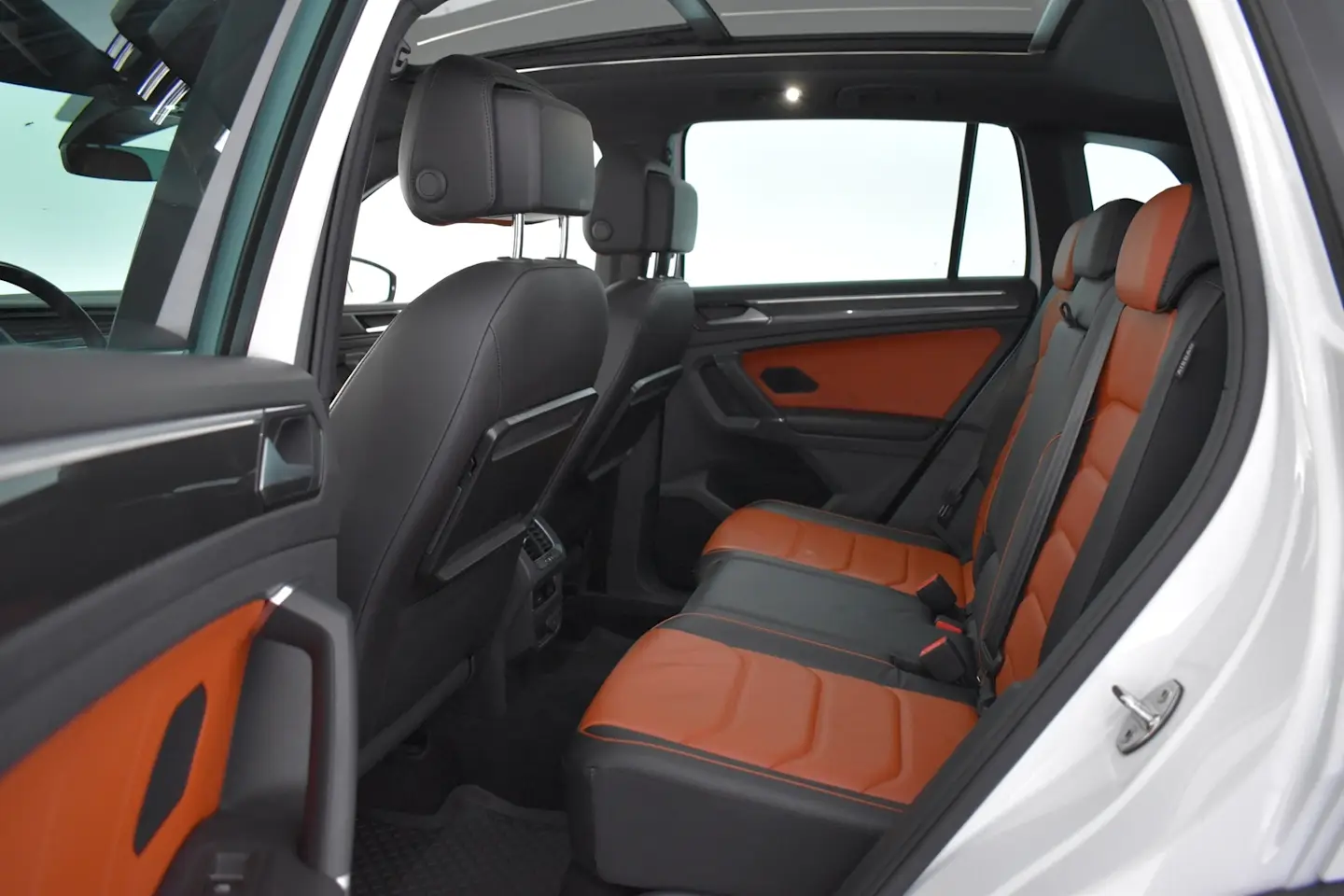 Car Image - 2Tv59PoFVWTT0YbgqEqLl2