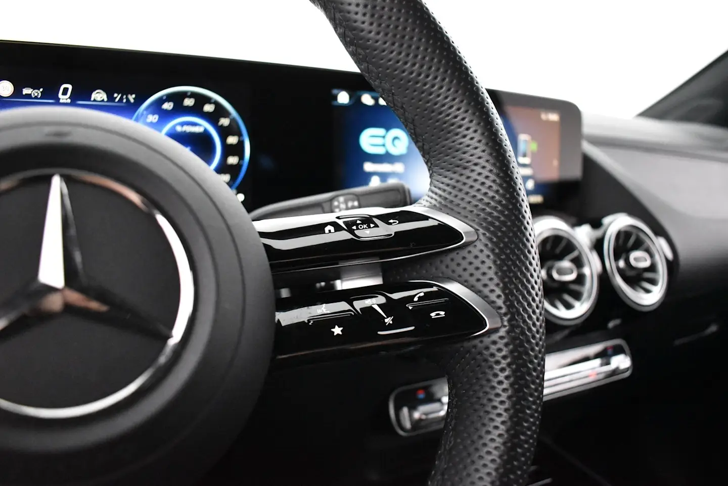 Car Image - 1b6RIeoTckCZYNjNxSakpY