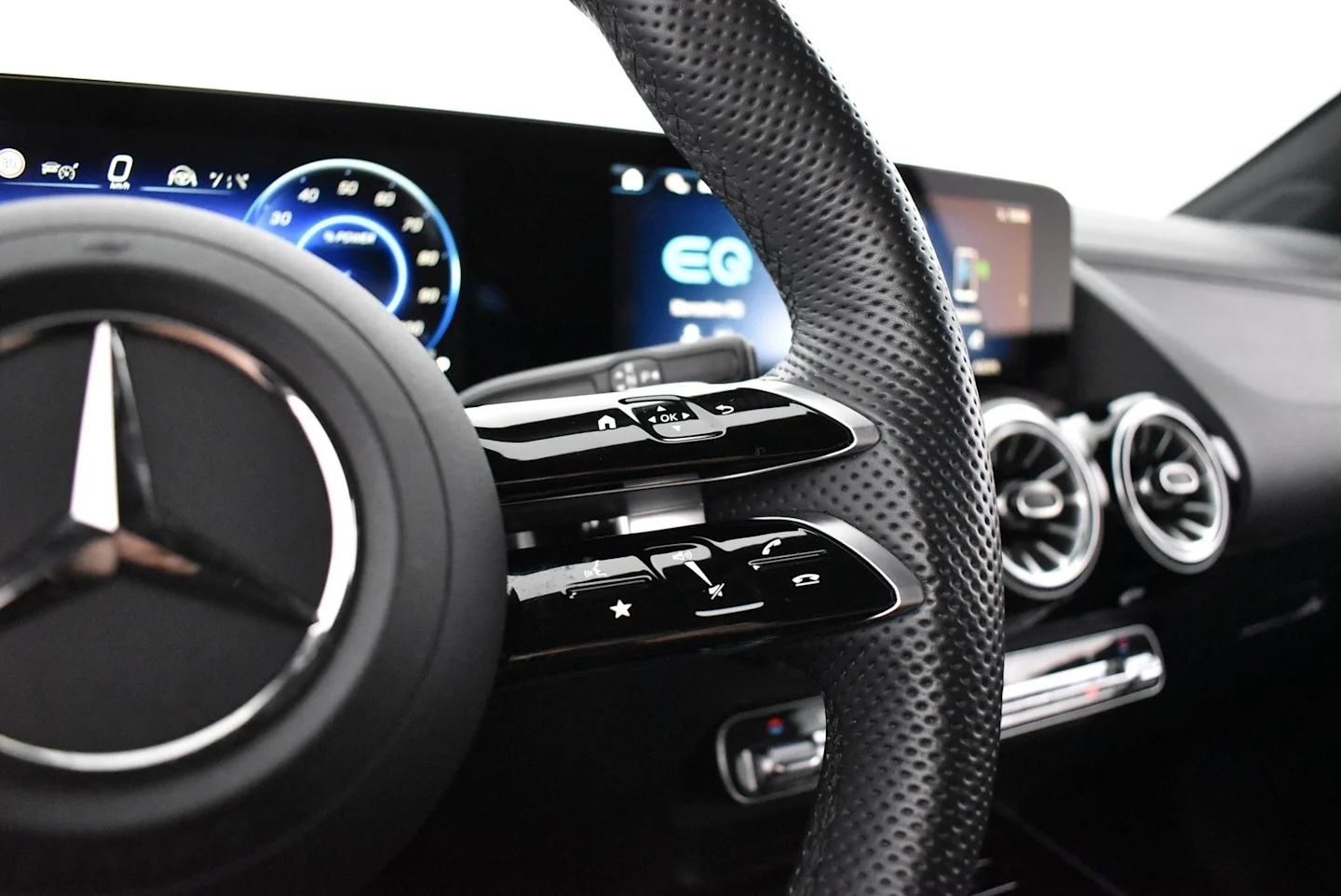 Car Image - 1b6RIeoTckCZYNjNxSakpY