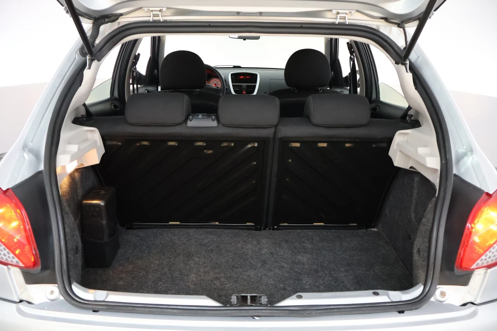 Car Image - 27q59oohVWHqWZ0aywp5Qk