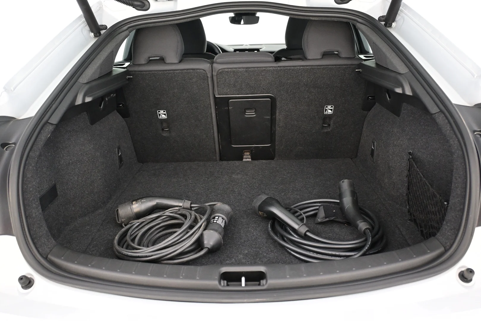 Car Image - 46AwKA8t9KGVoXz2Pg3vbY