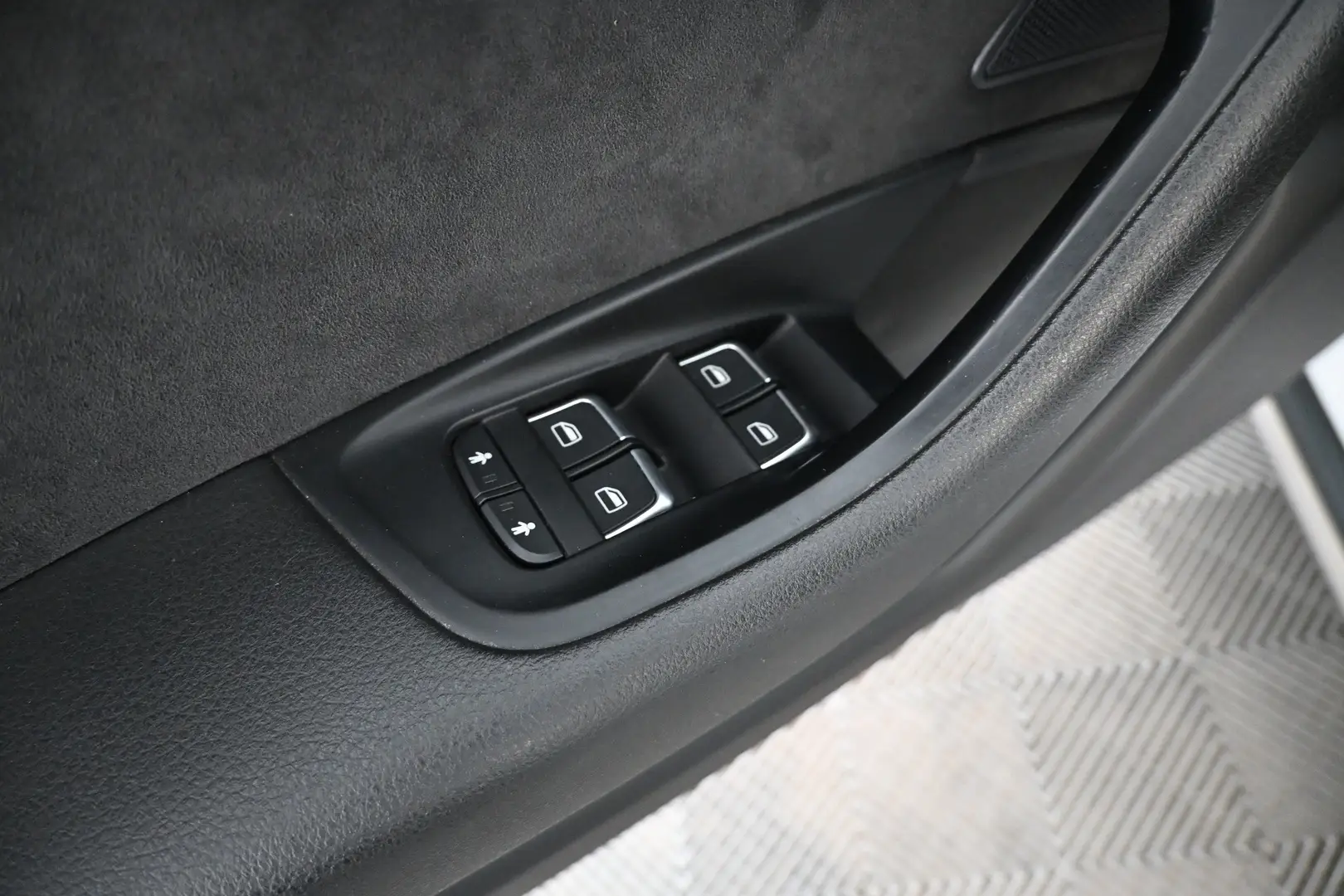 Car Image - 2WG5vsxSXuVrOpNQ2euCAB