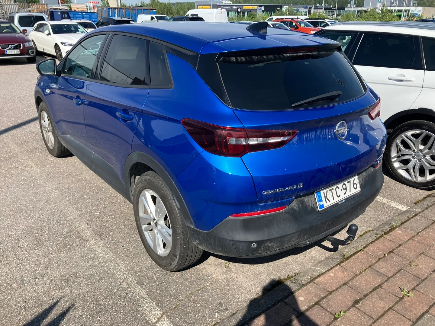 Car Image - 3sqwdJF49EHuRJUWd1fKsD