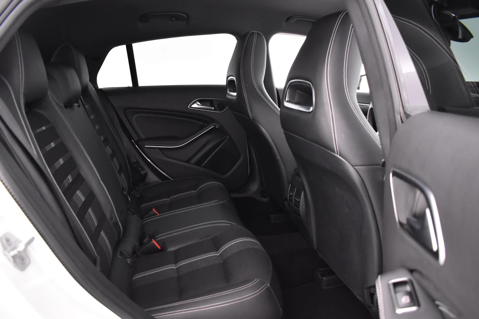 Car Image - 7p4s3XzLbI2Tdi8Lsf3Wow